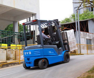 Color azul camión de elevación eléctrico de 3 toneladas con el palo de dos fases o el palo de tres fases